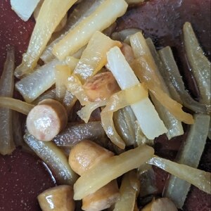 お弁当レシピ　大根とソーセージの炒め物